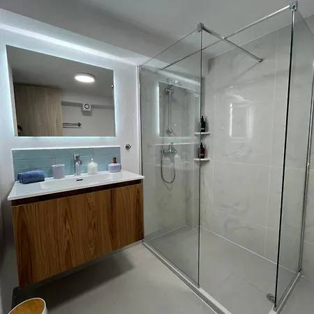 Blue Bergamote Syros Ermoupoli