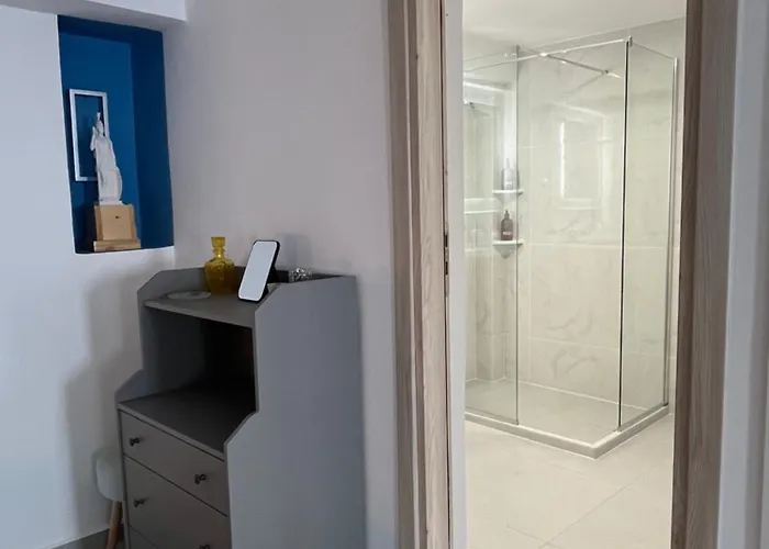 Blue Bergamote Syros * Ermoupoli